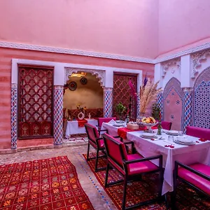 Le Graff Pink Bed & Breakfast